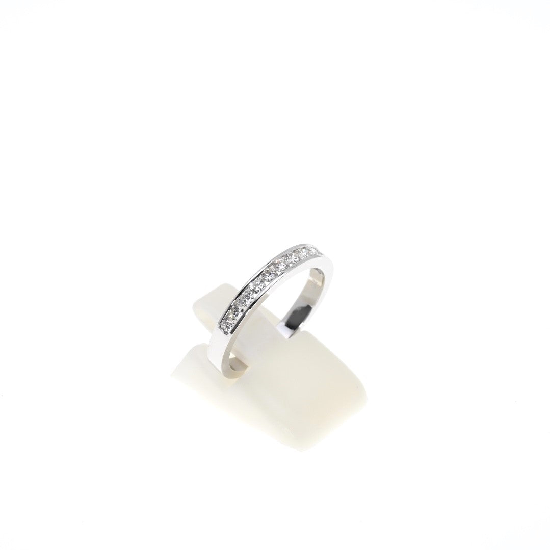"JUDY" - Diamond Ring