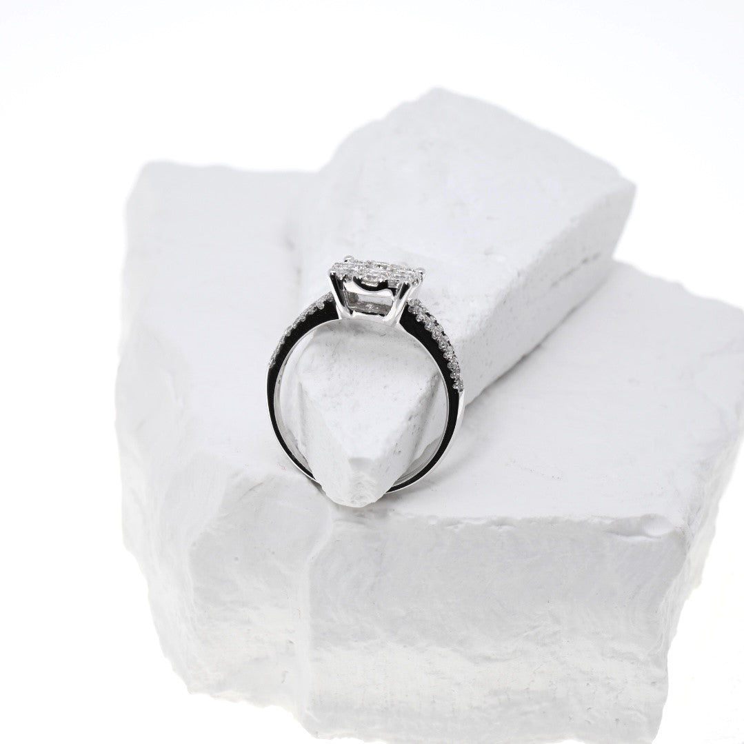 "QUEENIE" - Diamond Ring