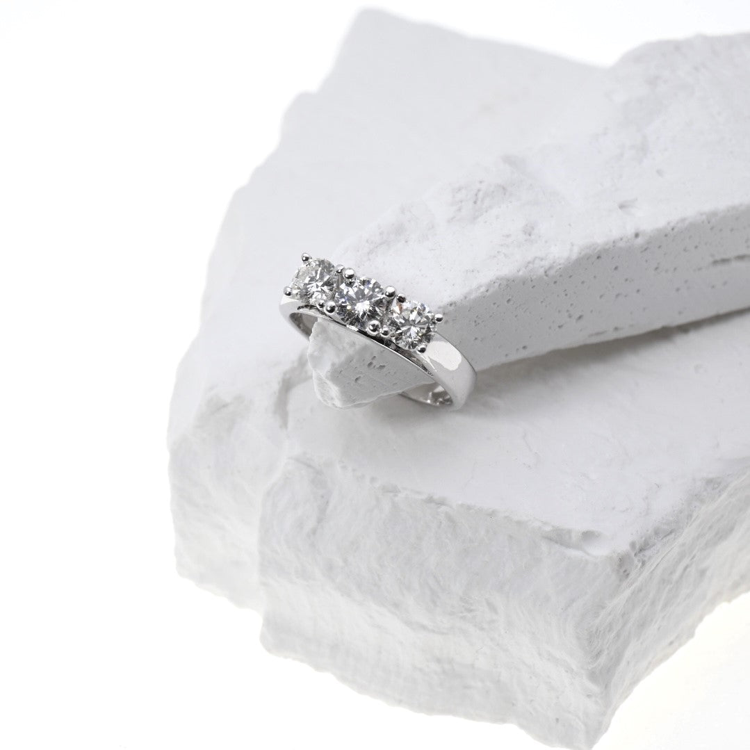 "KELSEY" - Diamond Ring