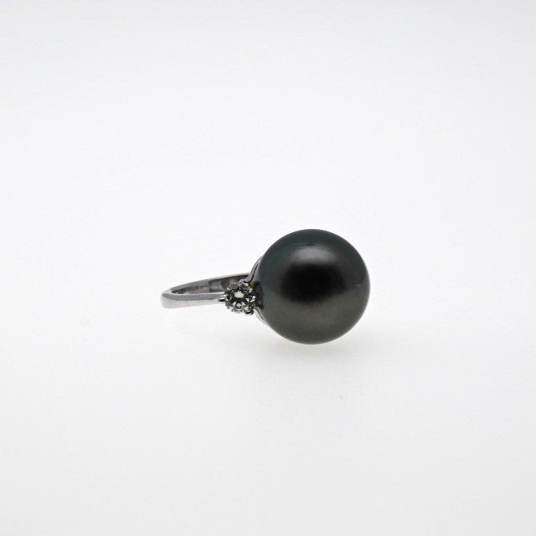 "CARRIE" - Tahitian Black Pearl Ring with Diamonds