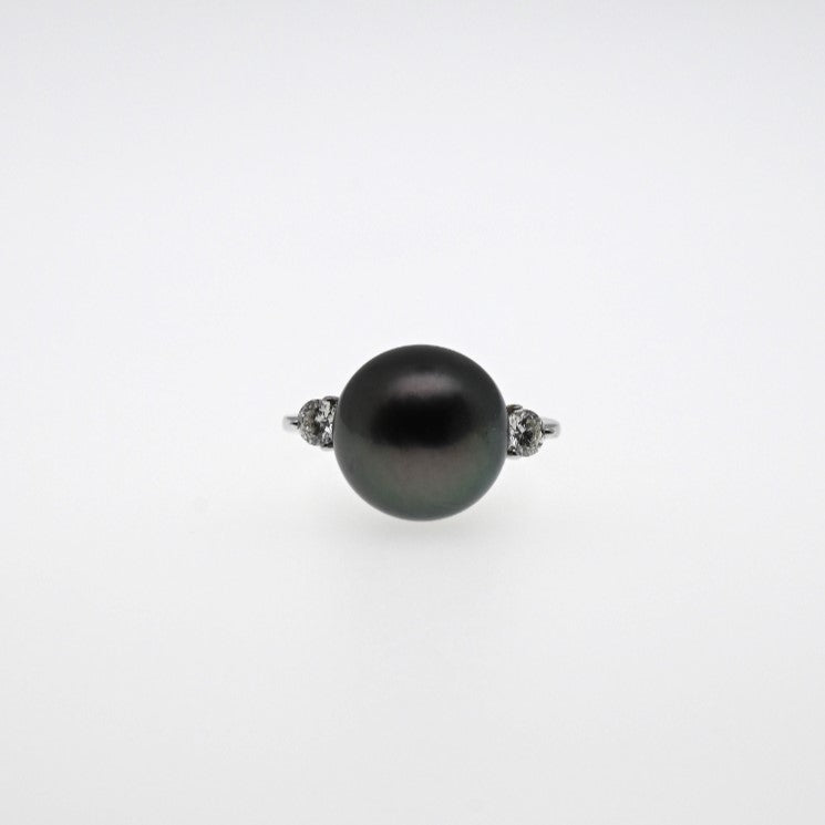 "CARRIE" - Tahitian Black Pearl Ring with Diamonds